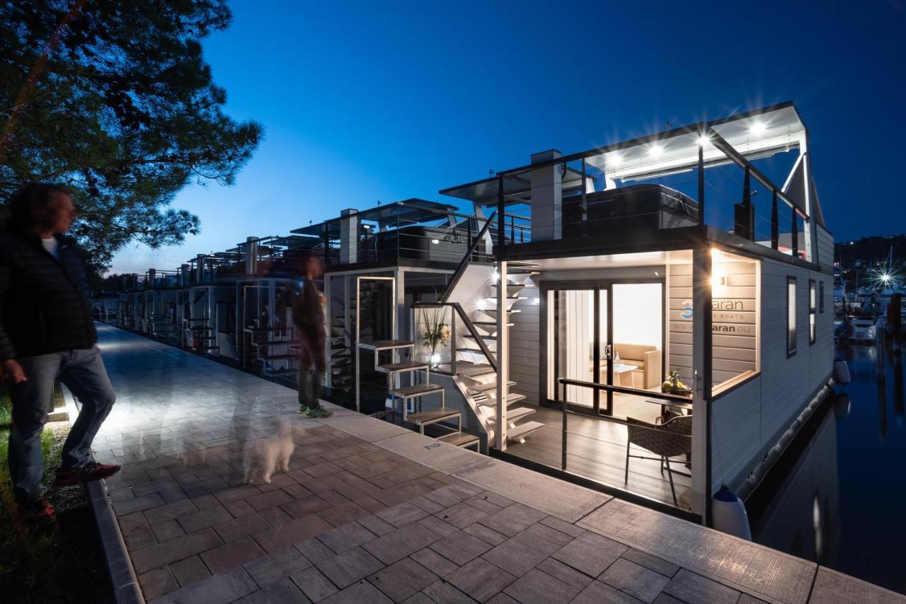 The Sea Lodges Portoroz - Bootshaus Floating Sea House Exterior foto